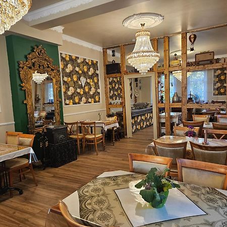 Boutique Hotel Am Bahndamm نويهاوس آم رنفيغ المظهر الخارجي الصورة